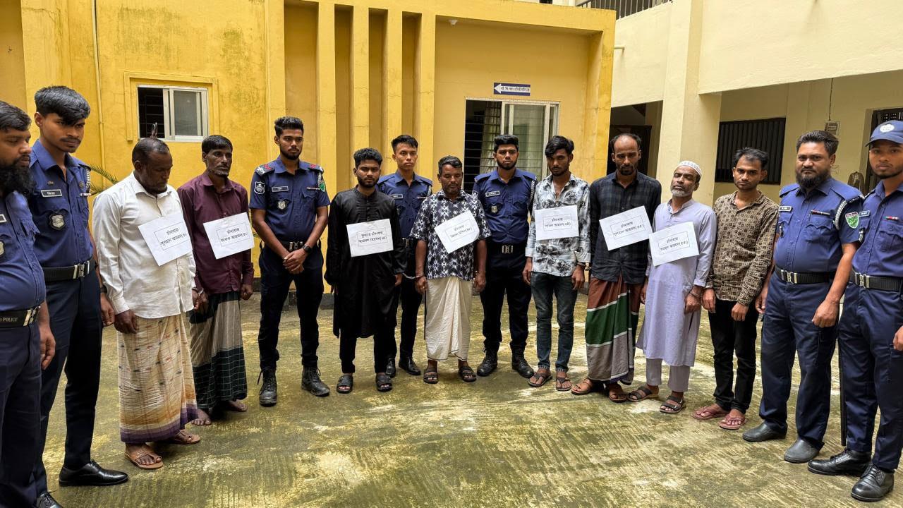 সমন্বয়ক পরিচয়ে সিলেটে নৌপথে চাঁদাবাজি, গ্রেপ্তার ৭